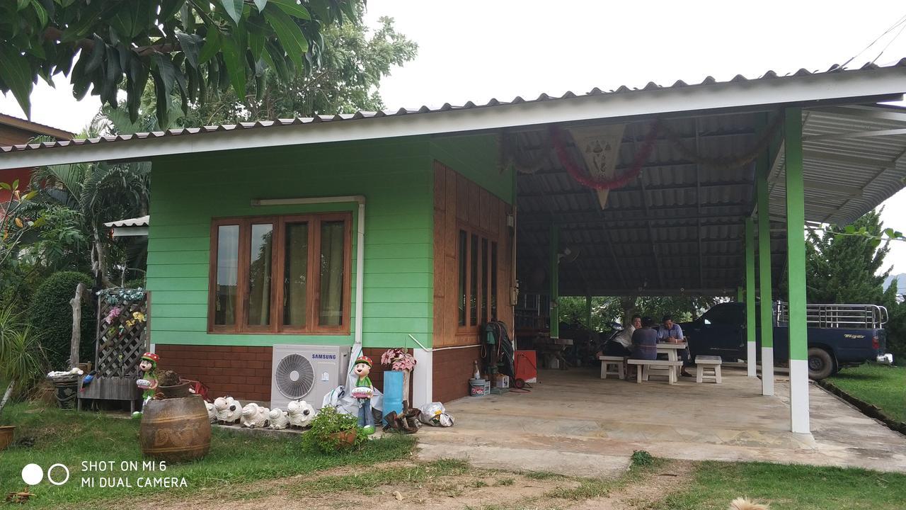 Baan Pak Phutawan Resort Takat Ngao Exterior photo