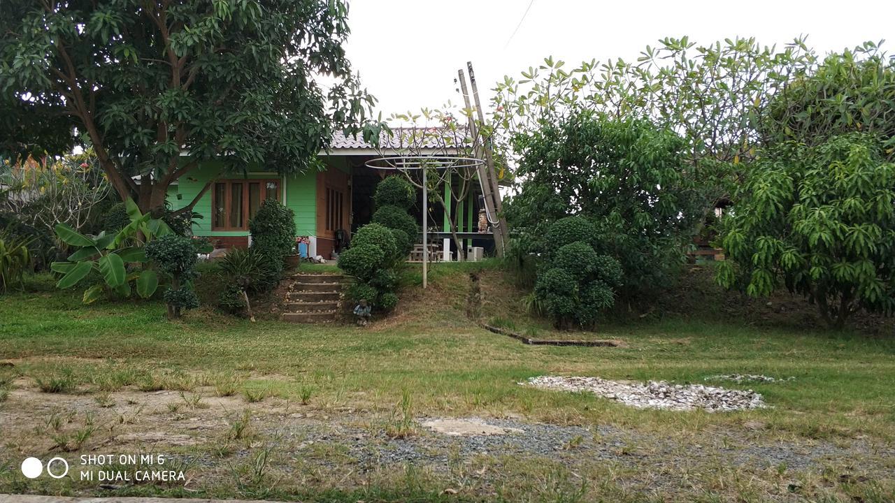 Baan Pak Phutawan Resort Takat Ngao Exterior photo