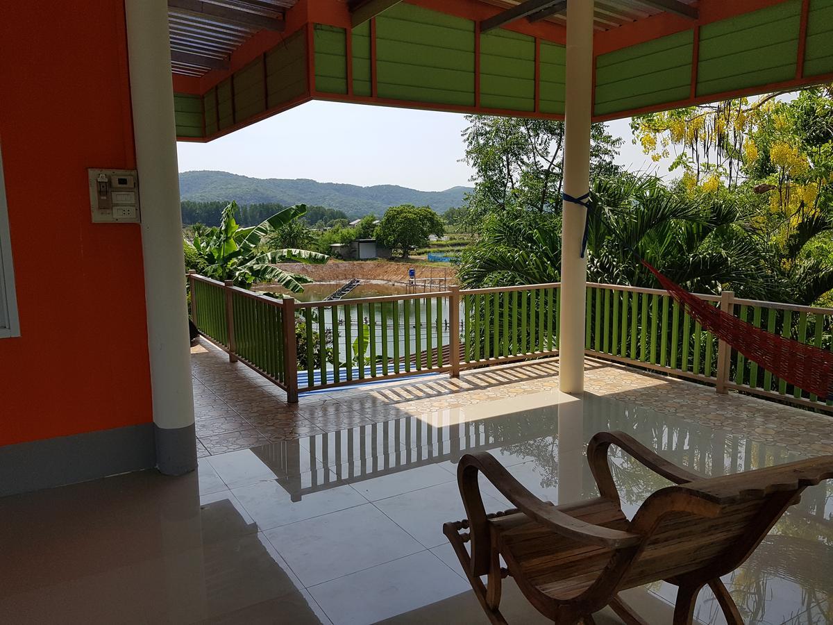 Baan Pak Phutawan Resort Takat Ngao Exterior photo