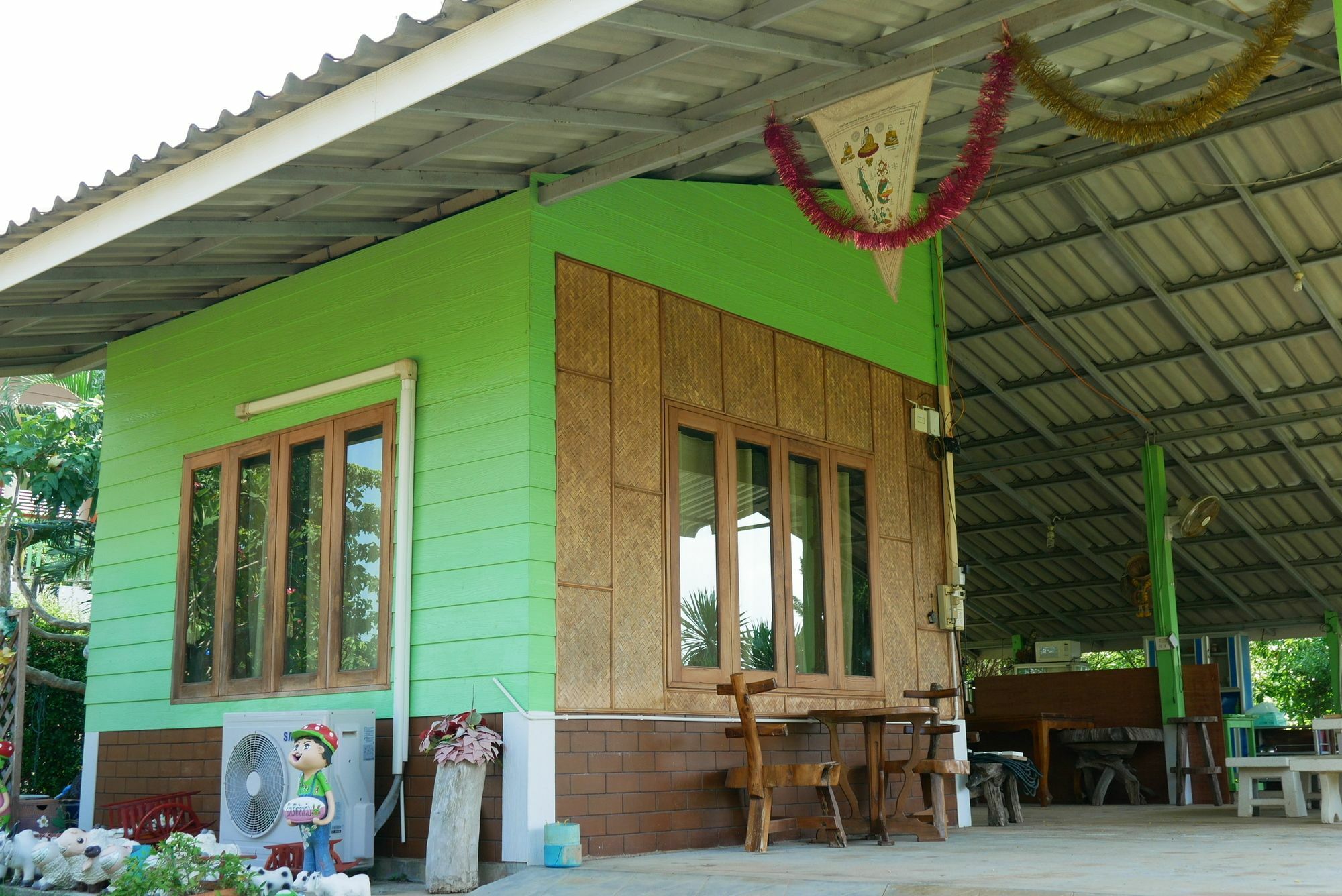 Baan Pak Phutawan Resort Takat Ngao Exterior photo